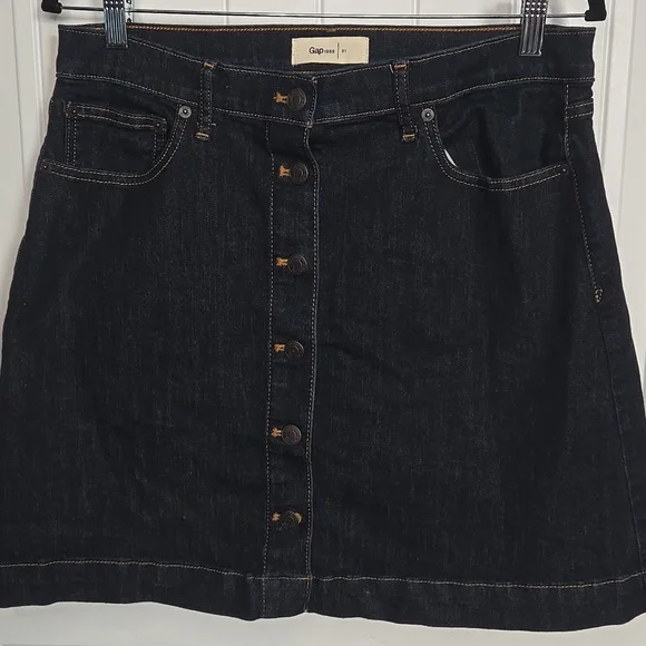 GAP Dark Denim A-Line Skirt – Button Front Western Ranch Style Transitional Fall - Picture 2 of 5